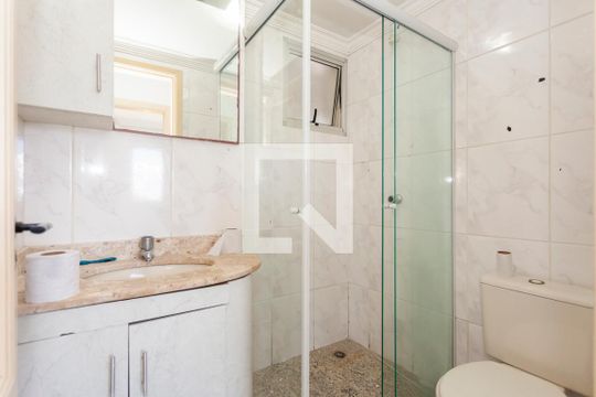 Banheiro de apartamento para alugar com 2 quartos, 75m² em Socorro, São Paulo