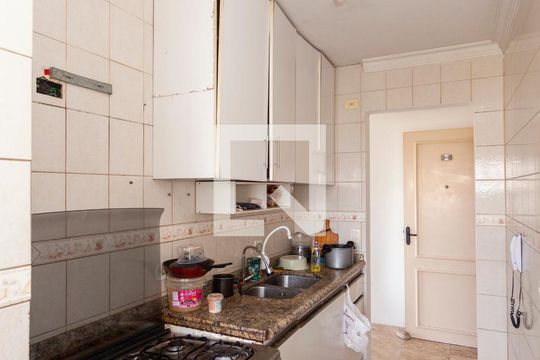 Cozinha de apartamento para alugar com 2 quartos, 75m² em Socorro, São Paulo