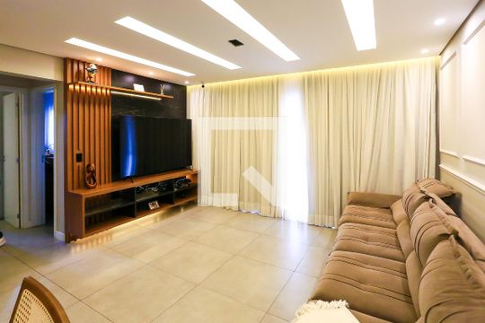 Apartamento para alugar com 2 quartos, 112m² em Parque Assuncao, Taboão da Serra