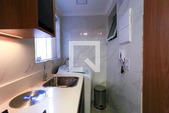 Área de Serviço de apartamento para alugar com 2 quartos, 112m² em Parque Assuncao, Taboão da Serra