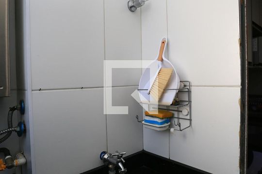 Área de Serviço de apartamento para alugar com 3 quartos, 63m² em Jardim Monte Kemel, São Paulo