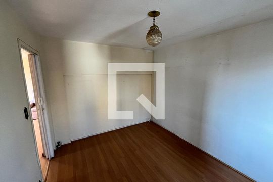 Quarto 1 de apartamento para alugar com 2 quartos, 61m² em Água Fria, São Paulo