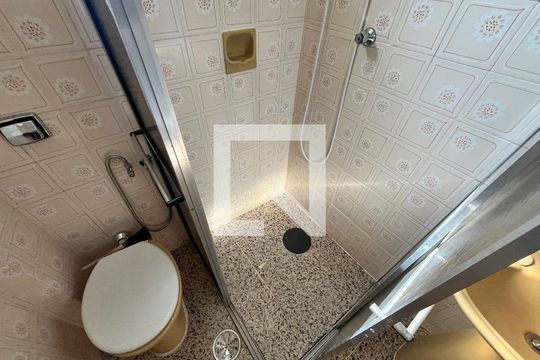Banheiro de apartamento para alugar com 2 quartos, 61m² em Água Fria, São Paulo