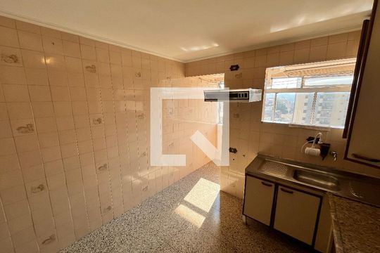 Cozinha de apartamento para alugar com 2 quartos, 61m² em Água Fria, São Paulo