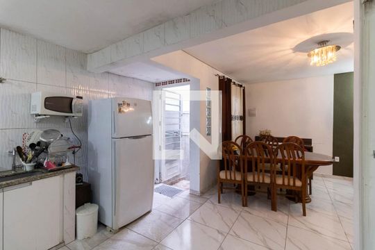 Cozinha de casa à venda com 2 quartos, 150m² em Vila Arapua, São Paulo