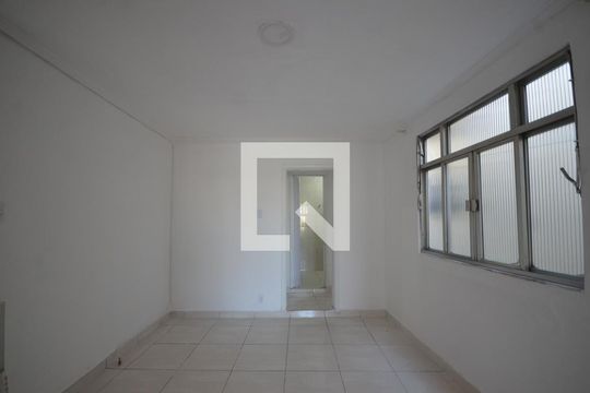 Sala de apartamento à venda com 2 quartos, 70m² em Vila Valqueire, Rio de Janeiro