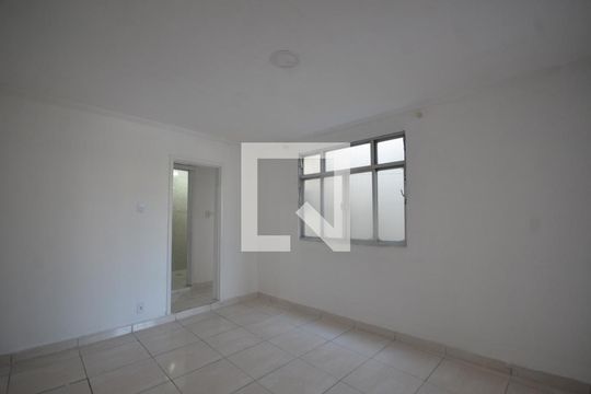 Apartamento à venda com 2 quartos, 70m² em Vila Valqueire, Rio de Janeiro