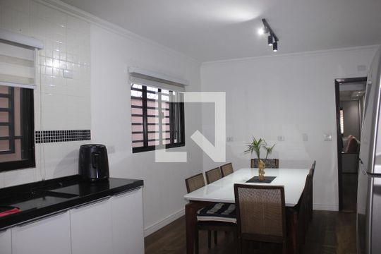 Cozinha de casa à venda com 4 quartos, 250m² em Vila Milton, Guarulhos