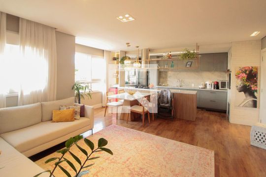 Sala de apartamento à venda com 2 quartos, 77m² em Navegantes, Porto Alegre
