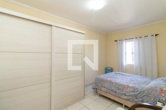 Quarto 2 de casa à venda com 3 quartos, 100m² em Parque Paineiras, São Paulo