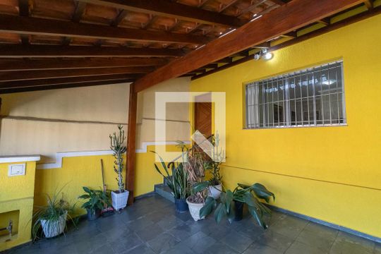 Garagem de casa à venda com 3 quartos, 100m² em Parque Paineiras, São Paulo