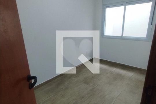 Casa à venda com 3 quartos, 200m² em Vila Salete, São Paulo