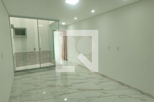 Casa à venda com 3 quartos, 200m² em Vila Salete, São Paulo
