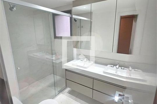 Apartamento à venda com 3 quartos, 136m² em Campo Belo, São Paulo