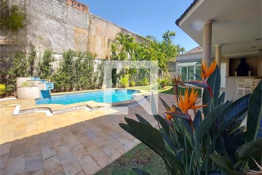 Casa à venda com 5 quartos, 762m² em Jardim Paulista, Barueri