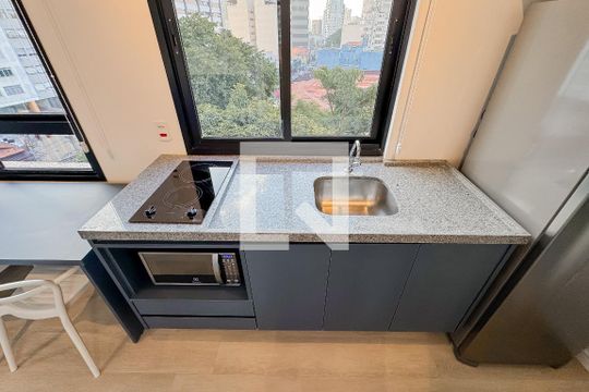 Cozinha de kitnet/studio para alugar com 1 quarto, 24m² em Vila Mariana, São Paulo