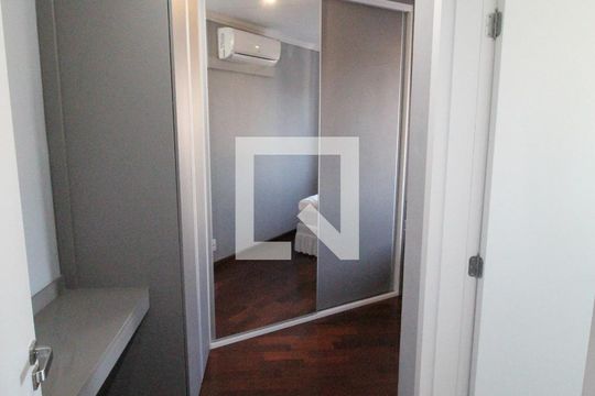 Quarto de apartamento para alugar com 2 quartos, 68m² em Jardim Augusta, São José dos Campos