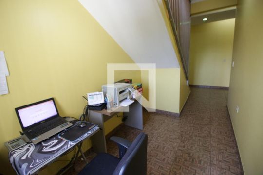 Escritório de casa à venda com 4 quartos, 392m² em Jardim Primeiro de Maio (chacara Fazendinha), Osasco