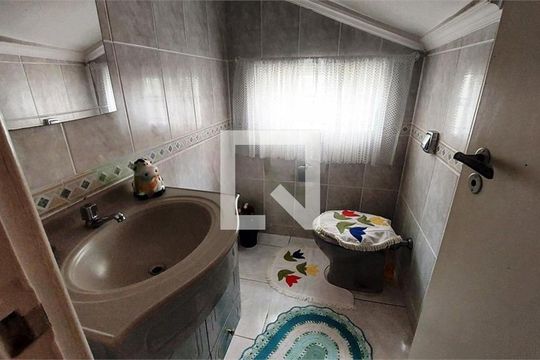 Casa à venda com 3 quartos, 185m² em Granja Julieta, São Paulo