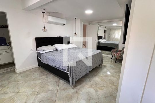 Suite 1 de casa de condomínio à venda com 5 quartos, 366m² em Recreio dos Bandeirantes, Rio de Janeiro