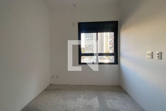 Apartamento à venda com 2 quartos, 130m² em Vila Ipojuca, São Paulo