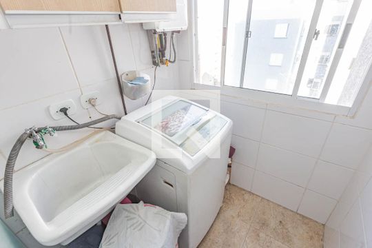 Area de Serviços de apartamento à venda com 2 quartos, 50m² em Taboão, São Paulo