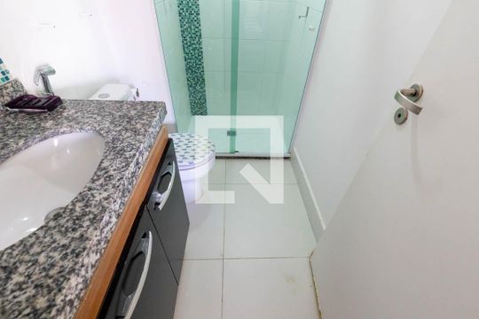 Banheiro de kitnet/studio para alugar com 1 quarto, 36m² em Campos Elíseos, São Paulo