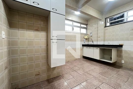 Apartamento à venda com 3 quartos, 130m² em Anchieta, Belo Horizonte