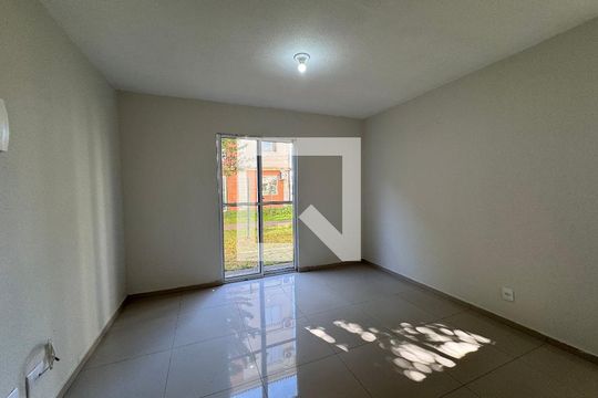 Sala de apartamento para alugar com 2 quartos, 61m² em São Miguel, São Leopoldo