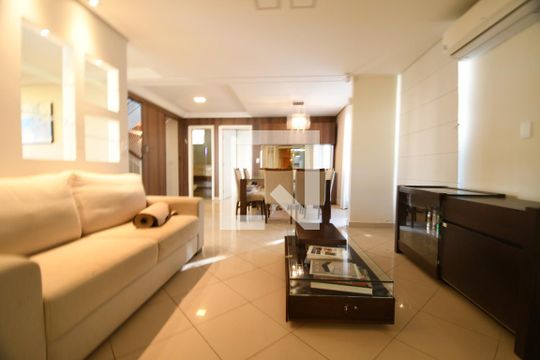 Sala de casa de condomínio à venda com 3 quartos, 200m² em Parque Taquaral, Campinas