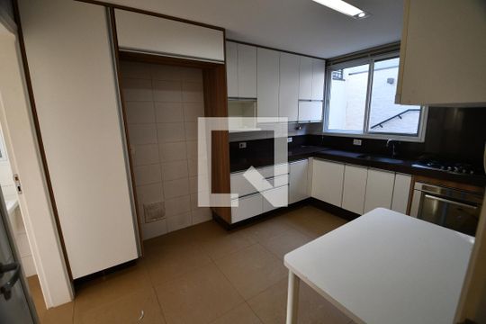 Cozinha de casa de condomínio à venda com 3 quartos, 200m² em Parque Taquaral, Campinas