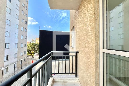 Varanda de apartamento para alugar com 2 quartos, 50m² em Jardim Itacolomi, São Paulo