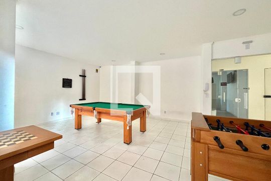Área comum de apartamento para alugar com 2 quartos, 50m² em Jardim Itacolomi, São Paulo