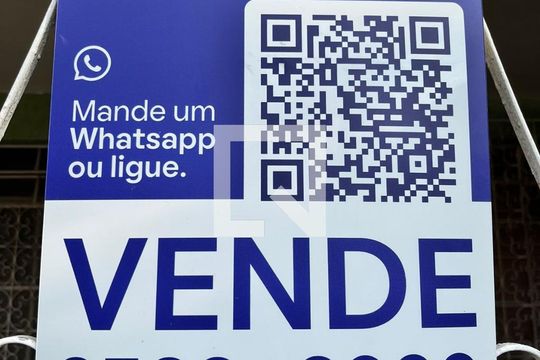 Placa de casa à venda com 3 quartos, 450m² em Caiçaras, Belo Horizonte