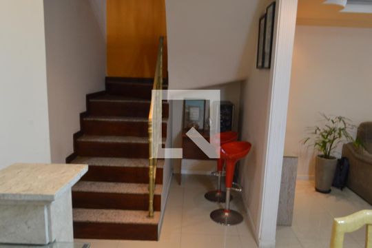Sala de casa à venda com 3 quartos, 219m² em Curicica, Rio de Janeiro