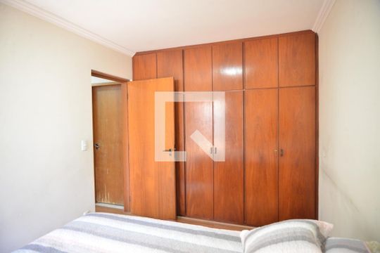 Quarto 2 de apartamento à venda com 4 quartos, 110m² em Vila Bastos, Santo André