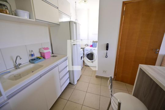 Cozinha de apartamento para alugar com 2 quartos, 40m² em Setor Perim, Goiânia