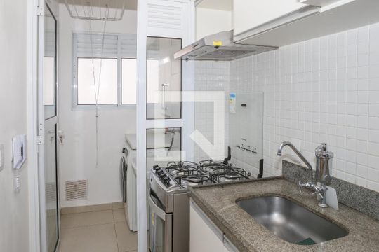 Cozinha e Área de Serviço de apartamento à venda com 1 quarto, 33m² em Barra Funda, São Paulo