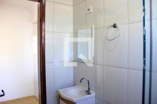 Banheiro de apartamento para alugar com 1 quarto, 41m² em Jardim Dourado, Guarulhos