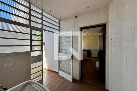 Área de Serviço de casa à venda com 4 quartos, 212m² em Brooklin, São Paulo