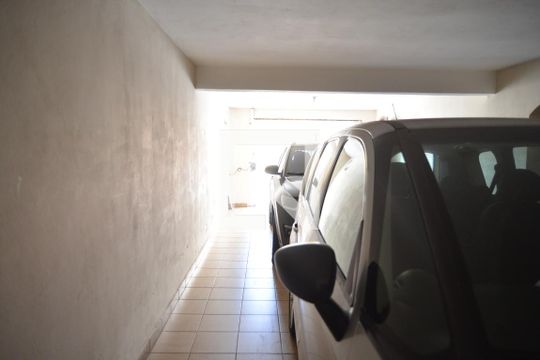 Garagem de casa à venda com 3 quartos, 180m² em Vila Curuçá, Santo André
