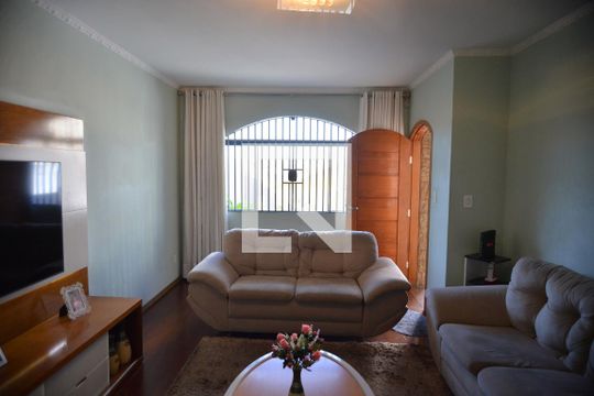 Sala de casa à venda com 3 quartos, 180m² em Vila Curuçá, Santo André
