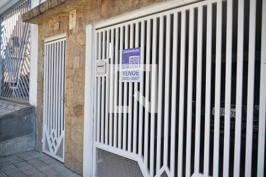 Placa de casa à venda com 3 quartos, 180m² em Vila Curuçá, Santo André