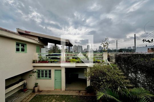 Vista Suite de casa à venda com 3 quartos, 250m² em Jardim Petropolis, São Paulo