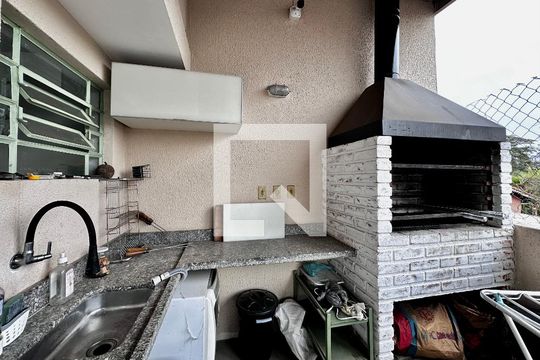 Churrasqueira de casa à venda com 3 quartos, 250m² em Jardim Petropolis, São Paulo