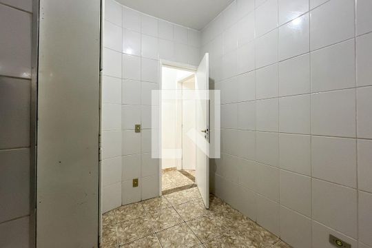 Cozinha de casa para alugar com 1 quarto, 39m² em Vila Arcadia, São Paulo