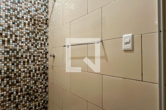 Banheiro de casa para alugar com 1 quarto, 39m² em Vila Arcadia, São Paulo