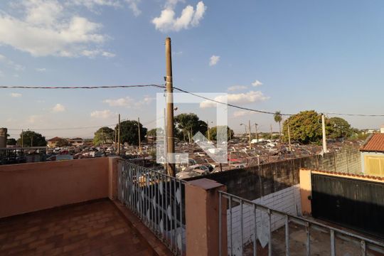 Sacada de casa para alugar com 4 quartos, 400m² em Ipiranga, Ribeirão Preto