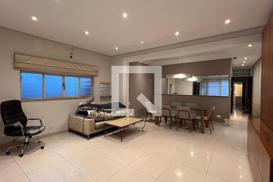 Sala de casa para alugar com 3 quartos, 246m² em Perdizes, São Paulo