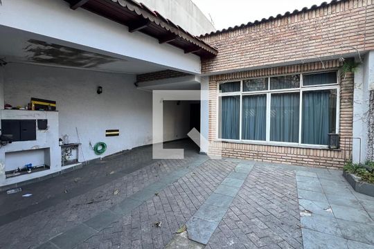 Garagem de casa para alugar com 3 quartos, 246m² em Perdizes, São Paulo
